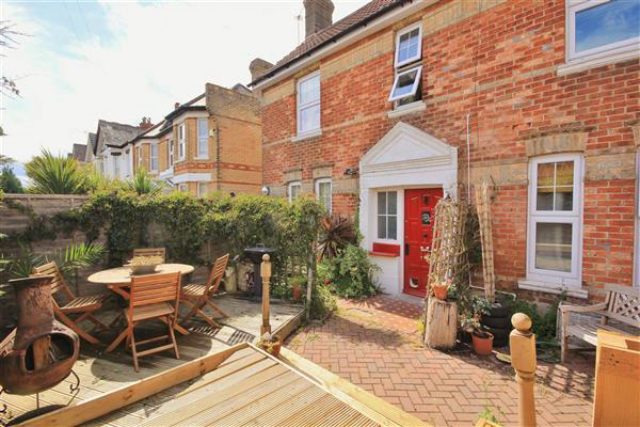  Image of 2 bedroom Flat for sale in Parkwood Road Southbourne Bournemouth BH5 at Parkwood Road, Bournemouth