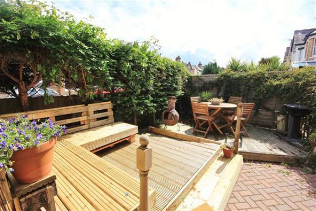  Image of 2 bedroom Flat for sale in Parkwood Road Southbourne Bournemouth BH5 at Parkwood Road, Bournemouth