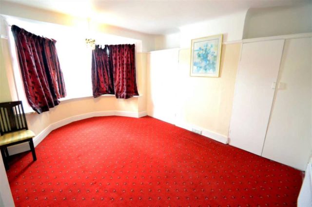  Image of 3 bedroom Semi-Detached house to rent in Redbridge Lane East Ilford IG4 at Redbridge Lane East, Ilford