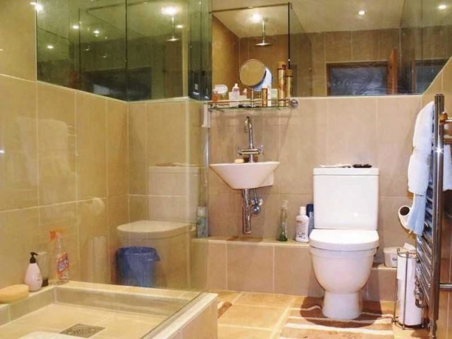  Image of 4 bedroom Houses for sale in Blyth Road Bromley BR1 at Blyth Road, Bromley