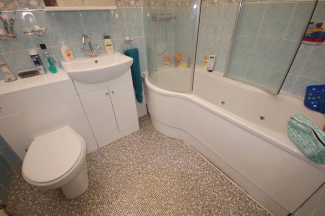  Image of 4 bedroom Terraced house for sale in Perry Hill Chelmsford CM1 at Perry Hill, Chelmsford, CM1