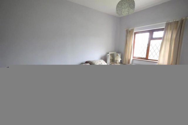 Image of Detached house for sale in Darnicle Hill Cheshunt Waltham Cross EN7 at Darnicle Hill, West Cheshunt