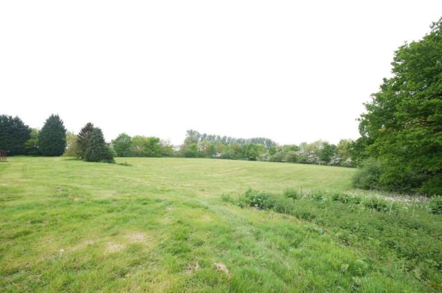  Image of Detached house for sale in Darnicle Hill Cheshunt Waltham Cross EN7 at Darnicle Hill, West Cheshunt