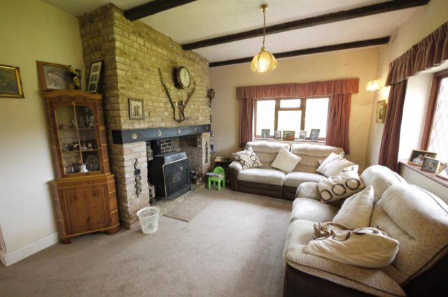  Image of Detached house for sale in Darnicle Hill Cheshunt Waltham Cross EN7 at Darnicle Hill, West Cheshunt