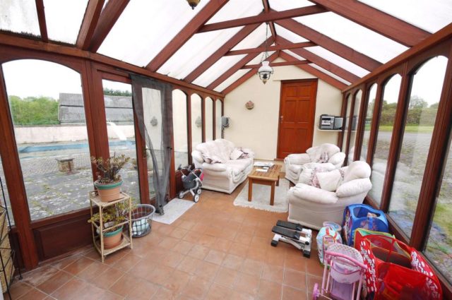  Image of Detached house for sale in Darnicle Hill Cheshunt Waltham Cross EN7 at Darnicle Hill, West Cheshunt