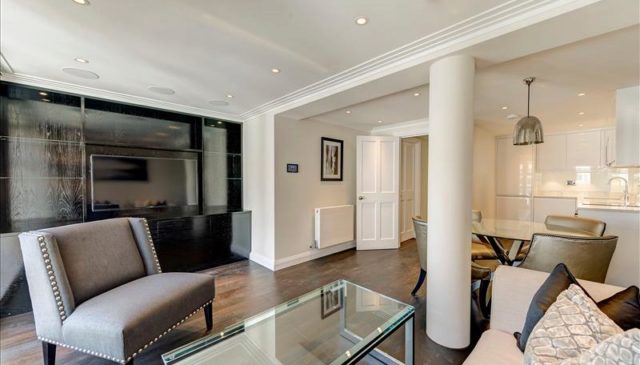  Image of 1 bedroom Flat to rent in Park Walk London SW10 at Park Walk, Chelsea, SW10
