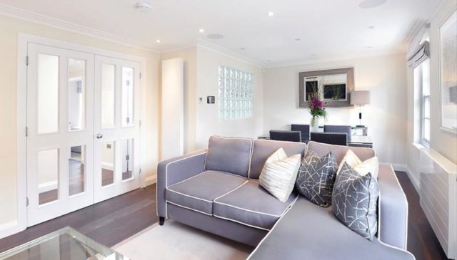  Image of 2 bedroom Flat to rent in Park Walk London SW10 at Park Walk, Chelsea, SW10