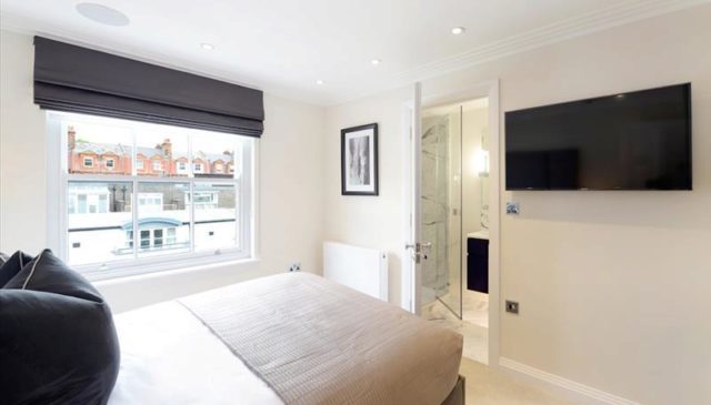  Image of 2 bedroom Flat to rent in Park Walk London SW10 at Park Walk, Chelsea, SW10