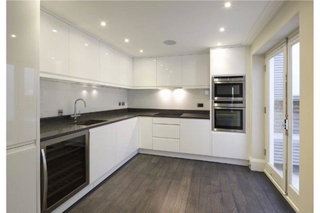  Image of 2 bedroom Houses to rent in Park Walk London SW10 at Park Walk, Chelsea, SW10