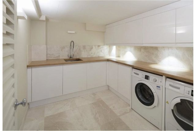  Image of 2 bedroom Houses to rent in Park Walk London SW10 at Park Walk, Chelsea, SW10