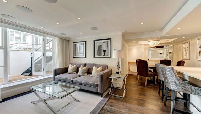  Image of 2 bedroom Houses to rent in Park Walk London SW10 at Park Walk, Chelsea, SW10