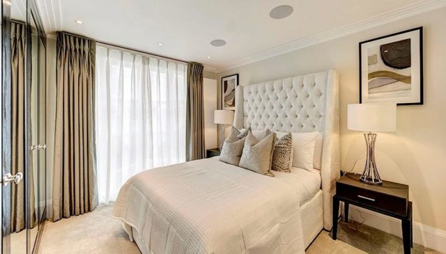  Image of 2 bedroom Houses to rent in Park Walk London SW10 at Park Walk, Chelsea, SW10