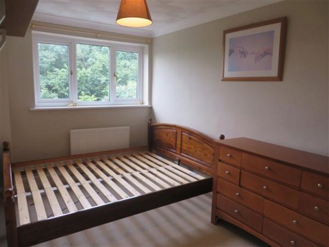  Image of 3 bedroom Houses to rent in Maycroft Gardens Grays RM17 at Maycroft Gardens, Grays