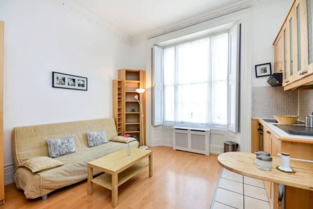  Image of Studio flat to rent in Belgrave Road London SW1V at Belgrave Road, Pimlico, SW1V