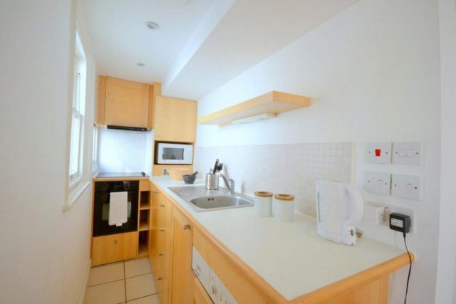  Image of Studio flat to rent in Belgrave Road London SW1V at Belgrave Road, Pimlico, SW1V