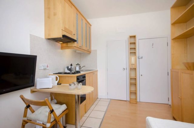  Image of Studio flat to rent in Belgrave Road London SW1V at Belgrave Road, Pimlico, SW1V