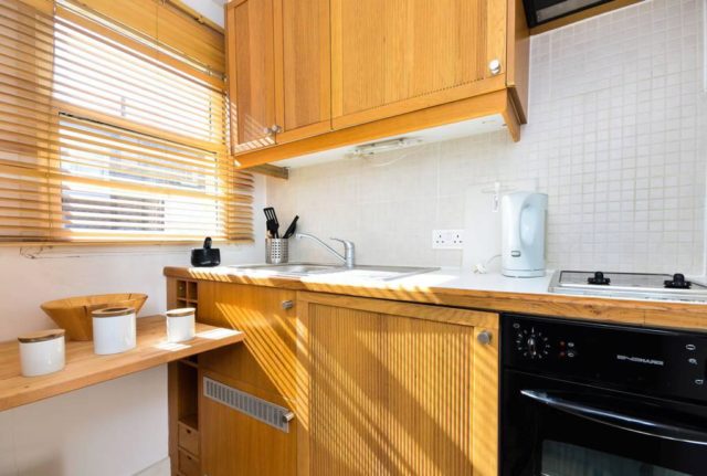  Image of Studio flat to rent in Fairholme Road London W14 at Fairholme Road, West Kensington, W14