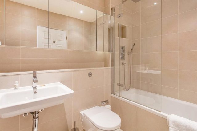  Image of 2 bedroom Flat to rent in Hertford Street London W1J at Hertford Street, Mayfair, W1J