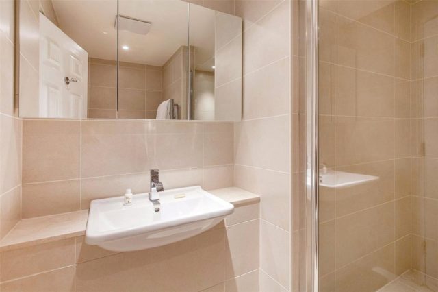  Image of 2 bedroom Flat to rent in Hertford Street London W1J at Hertford Street, Mayfair, W1J