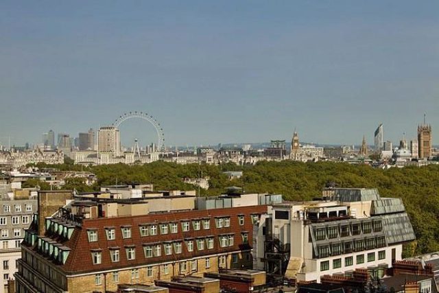  Image of 2 bedroom Flat to rent in Brick Street London W1J at Brick Street, Mayfair, W1J