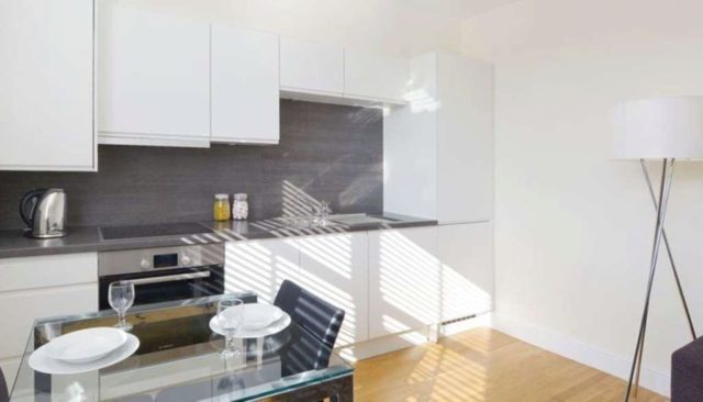  Image of 2 bedroom Flat to rent in Hamlet Gardens London W6 at Hamlet Gardens, Hammersmith, W6