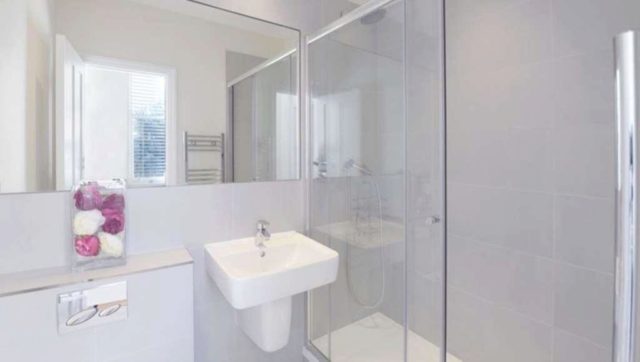  Image of 2 bedroom Flat to rent in Hamlet Gardens London W6 at Hamlet Gardens, Hammersmith, W6