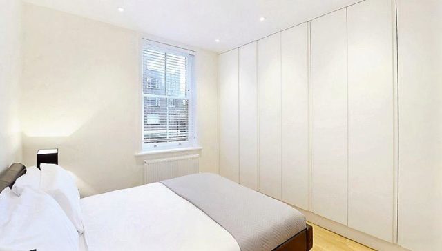  Image of 2 bedroom Flat to rent in Hamlet Gardens London W6 at Hamlet Gardens, Hammersmith, W6
