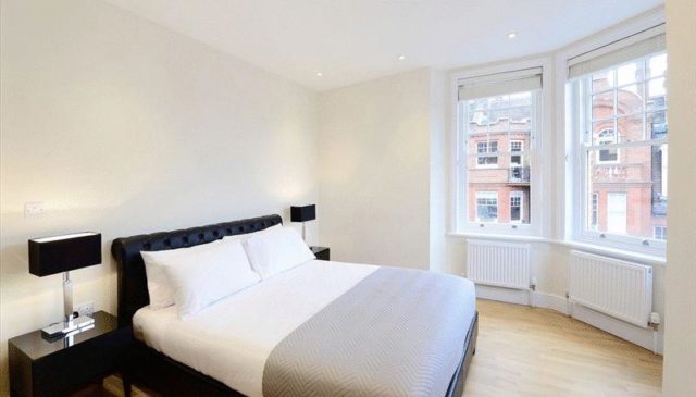  Image of 2 bedroom Flat to rent in Hamlet Gardens London W6 at Hamlet Gardens, Hammersmith, W6