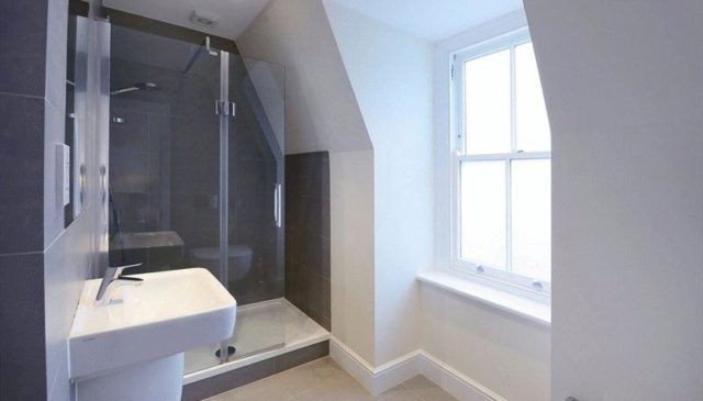  Image of 2 bedroom Flat to rent in Hamlet Gardens London W6 at Hamlet Gardens, Hammersmith, W6