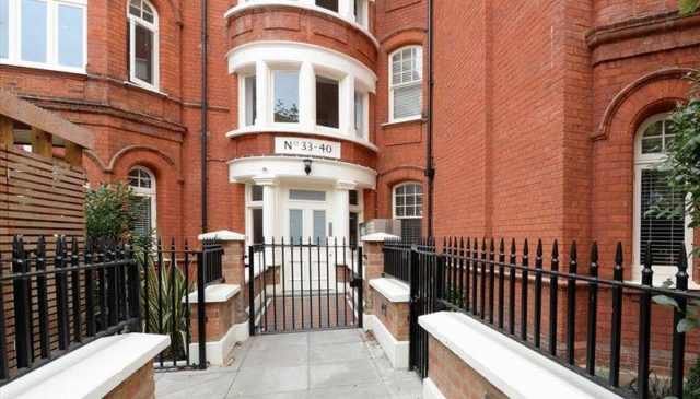  Image of 2 bedroom Flat to rent in Hamlet Gardens London W6 at Hamlet Gardens, Hammersmith, W6