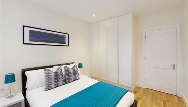  Image of 2 bedroom Flat to rent in Hamlet Gardens London W6 at Hamlet Gardens, Hammersmith, W6