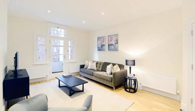  Image of 2 bedroom Flat to rent in Hamlet Gardens London W6 at Hamlet Gardens, Hammersmith, W6