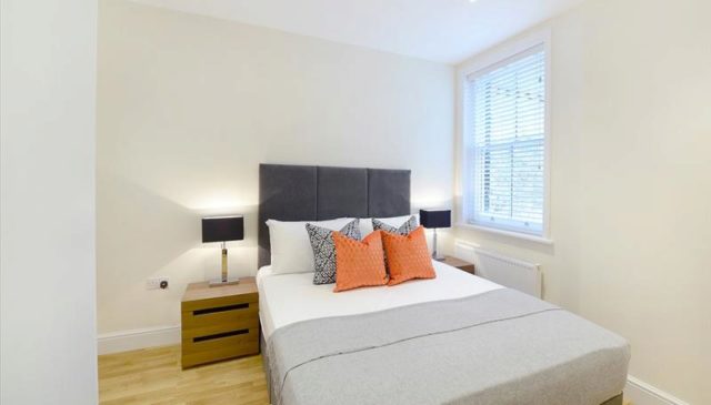  Image of 2 bedroom Flat to rent in Hamlet Gardens London W6 at Hamlet Gardens, Hammersmith, W6