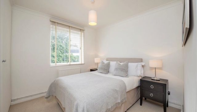  Image of 2 bedroom Flat to rent in Fulham Road London SW3 at Fulham Road, Chelsea, SW3
