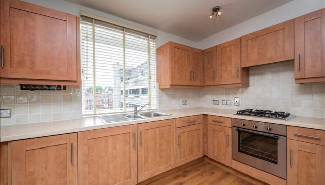  Image of 2 bedroom Flat to rent in Fulham Road London SW3 at Fulham Road, Chelsea, SW3