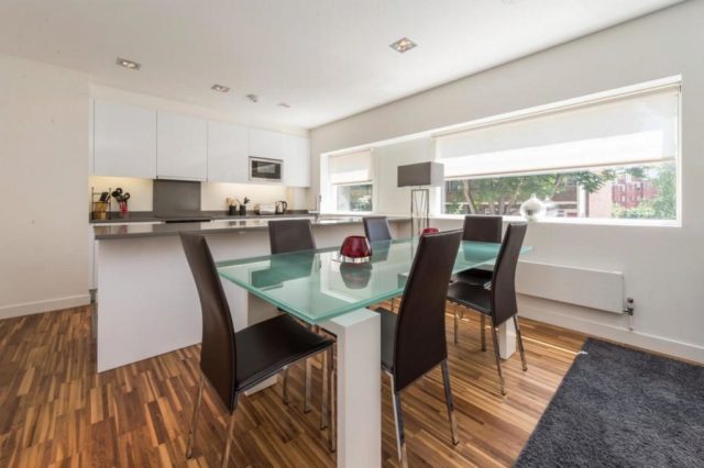  Image of 2 bedroom Flat to rent in Fulham Road London SW3 at Fulham Road, Chelsea, SW3