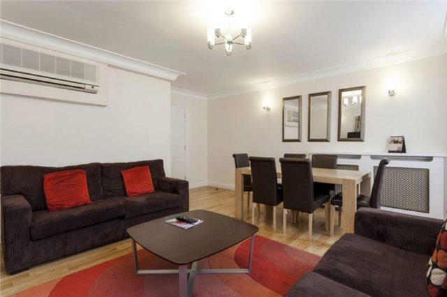  Image of 3 bedroom Flat to rent in Prince of Wales Terrace London W8 at Prince of Wales Terrace, South Kensington, W8