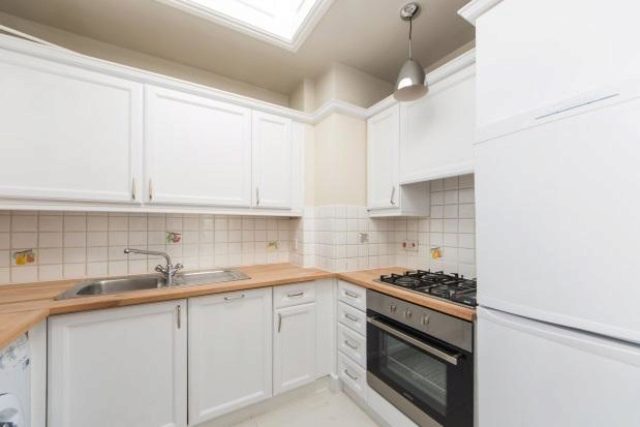  Image of 2 bedroom Flat to rent in Lexham Gardens London W8 at Lexham Gardens, South Kensington, W8