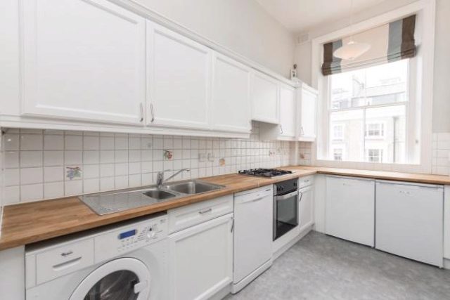 Image of 2 bedroom Flat to rent in Lexham Gardens London W8 at Lexham Gardens, South Kensington, W8
