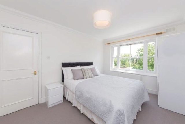  Image of 2 bedroom Flat to rent in Lexham Gardens London W8 at Lexham Gardens, South Kensington, W8