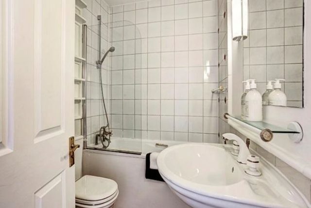  Image of 2 bedroom Flat to rent in Lexham Gardens London W8 at Somerset Court, Lexham Gardens, Kensington, W8