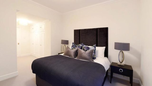  Image of 2 bedroom Flat to rent in Lexham Gardens London W8 at Lexham Gardens, South Kensington, W8