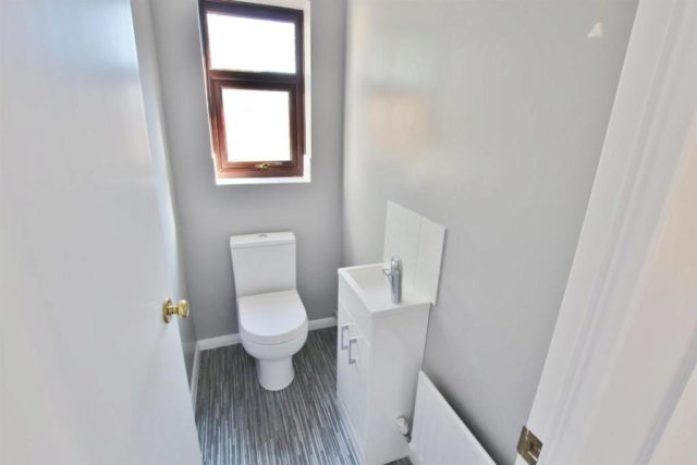  Image of 2 bedroom Detached Bungalow to rent in Ruskin Avenue Bournemouth BH9 at Ruskin Avenue, Muscliff, Bournemouth