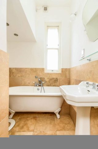  Image of 2 bedroom Flat to rent in Stanhope Gardens London SW7 at Stanhope Gardens, South Kensington, SW7