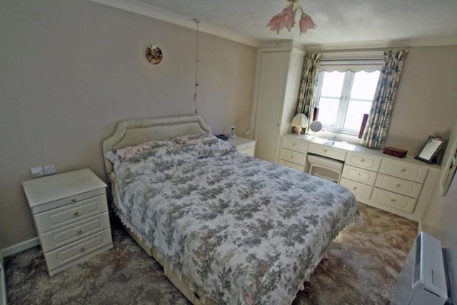  Image of 2 bedroom Retirement Property for sale in De Moulham Road Swanage BH19 at De Moulham Road, Swanage