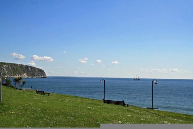  Image of 2 bedroom Retirement Property for sale in De Moulham Road Swanage BH19 at De Moulham Road, Swanage