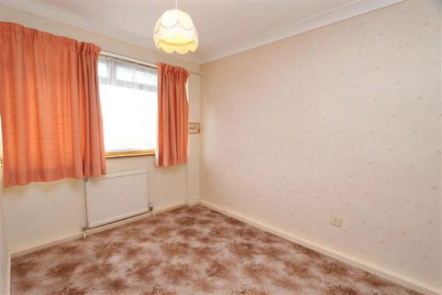  Image of 3 bedroom Houses to rent in Byron Gardens Tilbury RM18 at Byron Gardens, Tilbury