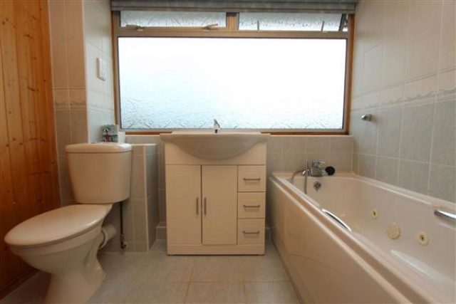  Image of 3 bedroom Houses to rent in Byron Gardens Tilbury RM18 at Byron Gardens, Tilbury