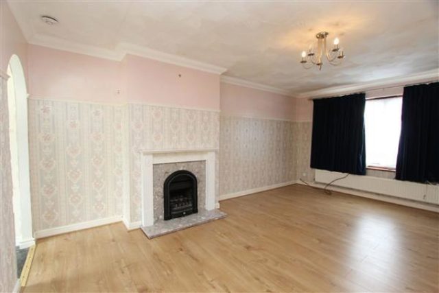  Image of 3 bedroom Houses to rent in Byron Gardens Tilbury RM18 at Byron Gardens, Tilbury