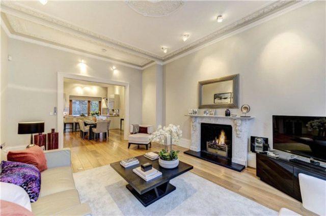  Image of 3 bedroom Maisonette to rent in Stafford Terrace London W8 at Stafford Terrace, Kensington, W8
